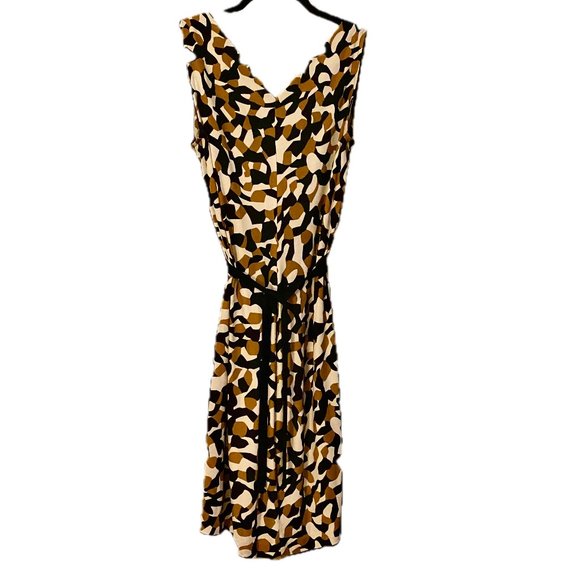 Diane Von Furstenberg Silk Wrap Dress V-Neck Sleeveless Wm Sz 8 EUC - Picture 8 of 8